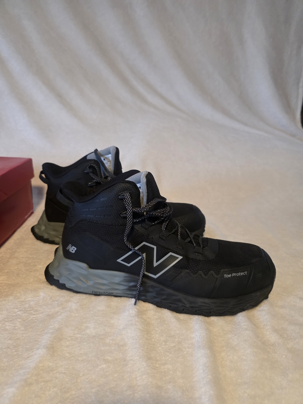 Men's New Balance Work & Safety Cremorne Fresh Foam Mid - Composite Toe Comfy